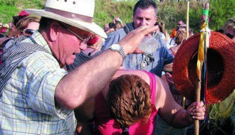 Más de 350 romeros garrucheros viajarán hasta el Rocío