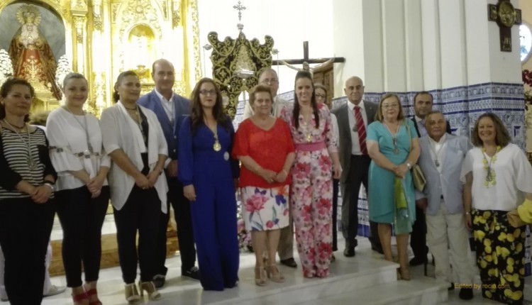 Hermandad de Isla Cristina – Celebrada la Misa de Acción de Gracias, ya tenemos Hnas. Mayores 2017