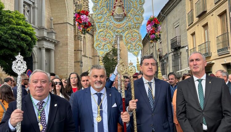 Hermandad de Segovia – Bendición del Simpecado