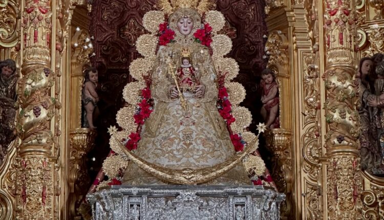 APERTURA DE LA PUERTA SANTA EN EL SANTUARIO DEL ROCÍO