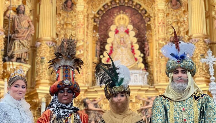 Los Representantes de los Reyes Magos adoran al Niño